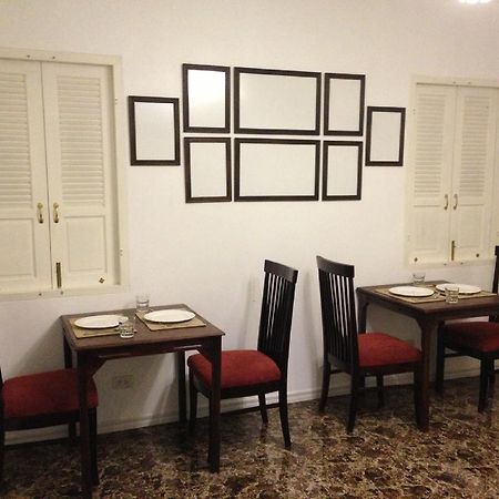 Dharasom' S Colonial House Hotell Bangkok Eksteriør bilde