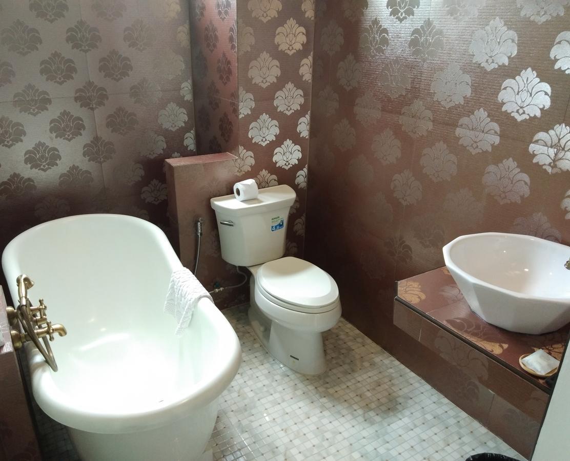 Dharasom' S Colonial House Hotell Bangkok Eksteriør bilde