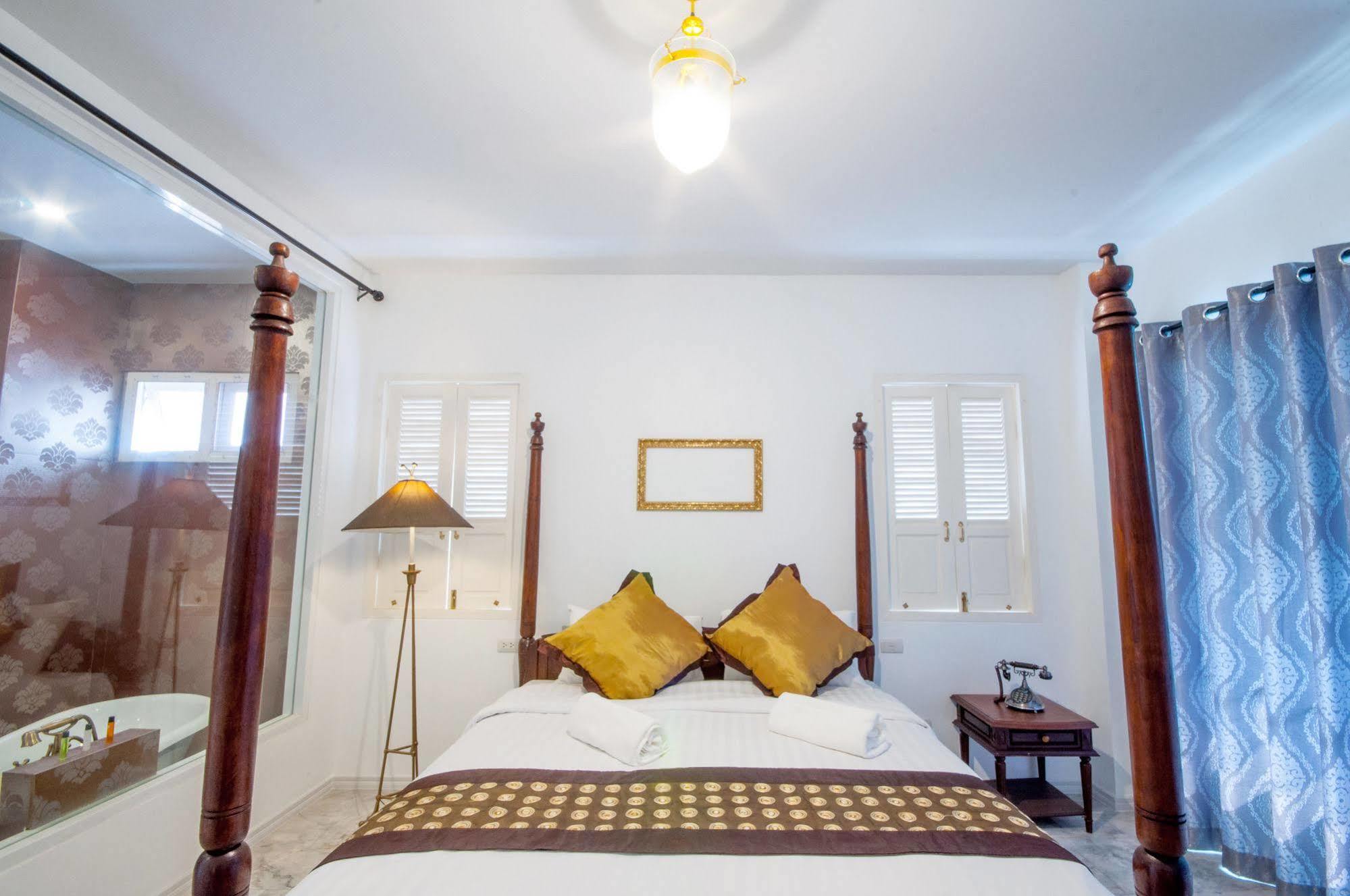 Dharasom' S Colonial House Hotell Bangkok Eksteriør bilde