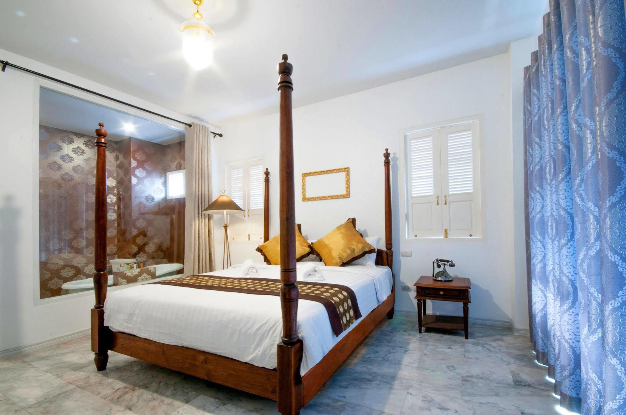 Dharasom' S Colonial House Hotell Bangkok Eksteriør bilde