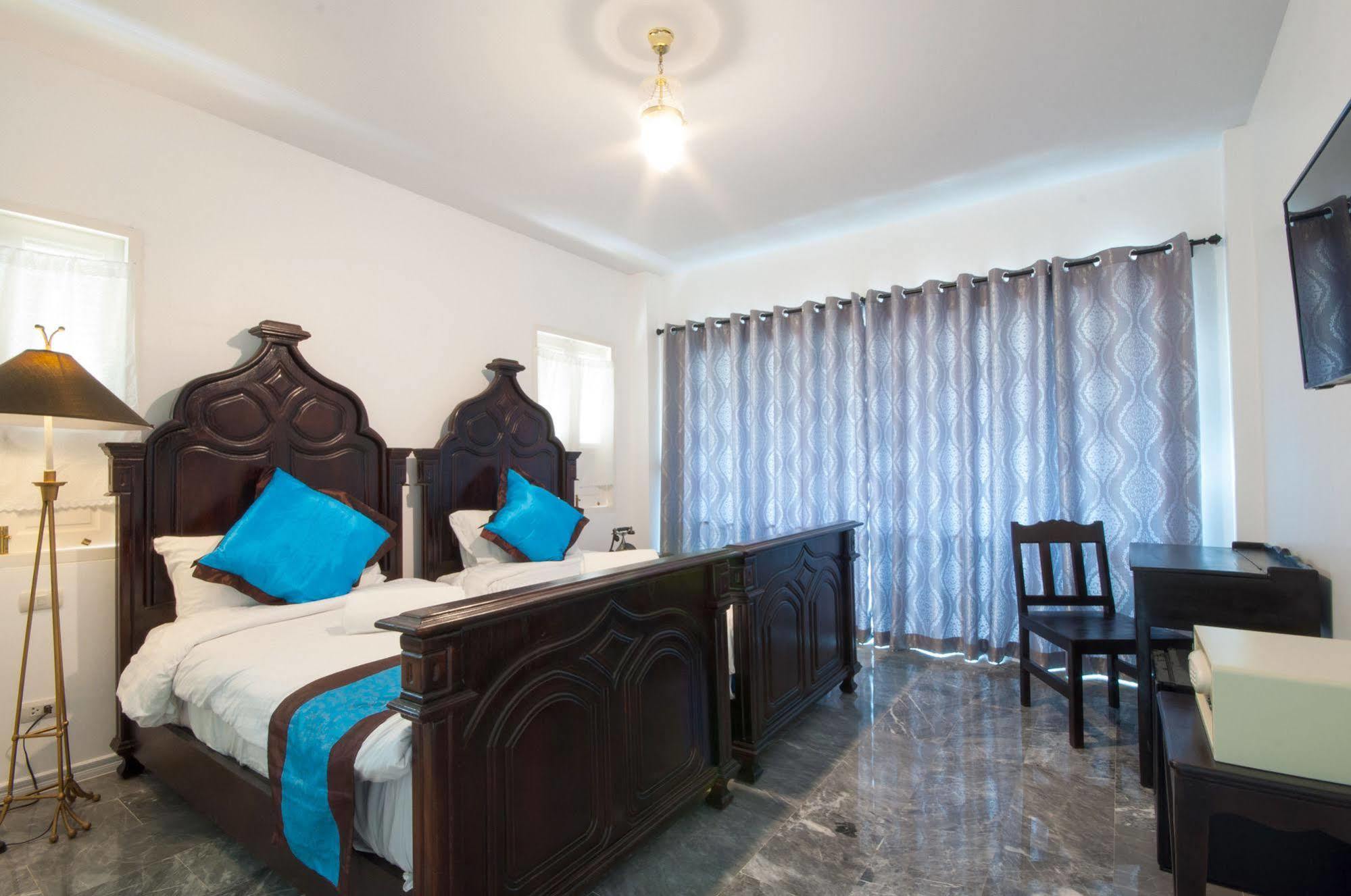 Dharasom' S Colonial House Hotell Bangkok Eksteriør bilde